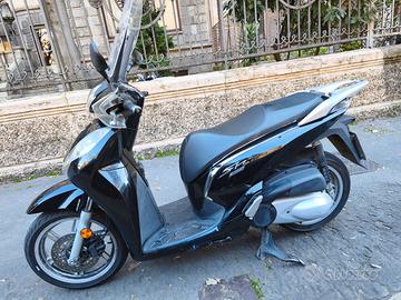 Honda SH 300ABS keyless permuta
