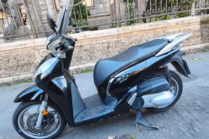 Honda SH 300ABS keyless permuta