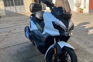 Sym adx 300