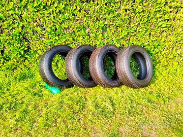 4 gomme KUMHO 205 60 16