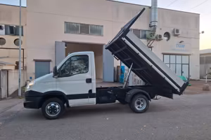 Iveco Daily 35C13 Ribaltabile Trilaterale 2.3 130C