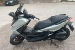 Scooter Honda Forza 125