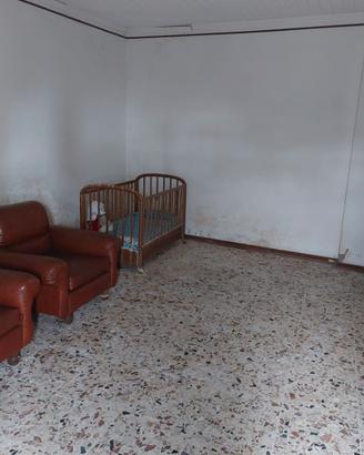 Casetta da ristrutturare