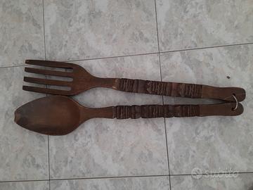 Forchetta e chiucchiaio in legno