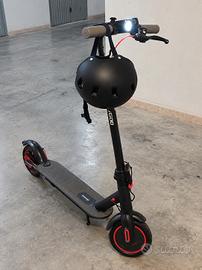 Monopattino elettrico + casco incluso – 70€