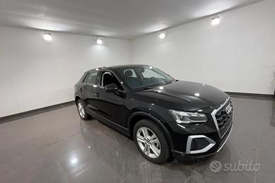 Audi Q2 40 TFSI quattro S tronic Business