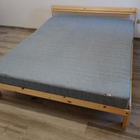 Letto semplice ikea