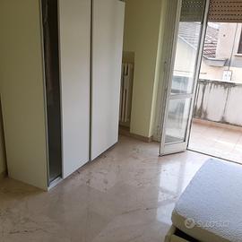 Camera singola arredata mq. 18