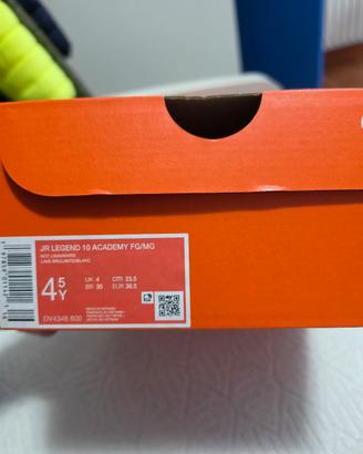scarpe nike calcio nuove nr.36.5
