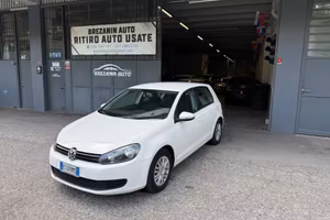 Volkswagen Golf 1.2 TSI 5p. Trendline BlueM. Tech.