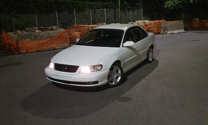 Opel Omega B2 2.0i 16v GPL