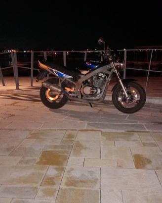 suzuki gs 500cc 2004 