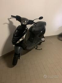 Scooter Piaggio zip 50 sp