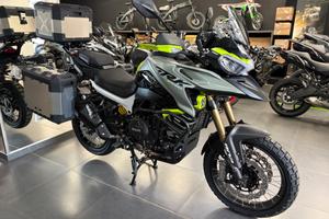 Benelli TRK 902 X