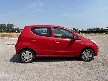nissan pixo