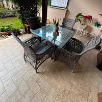 Tavolo con 4 sedie rattan