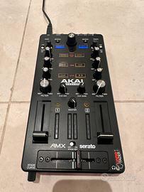 Mixer Akai AMX “Raro”