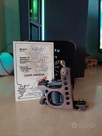 Attrezzatura Tatuaggio, macchinette e accessori