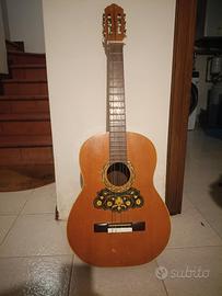 chitarra acustica legno 