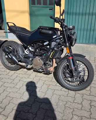 Husqvarna Svartpilen 125