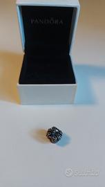 ciondolo pandora corona