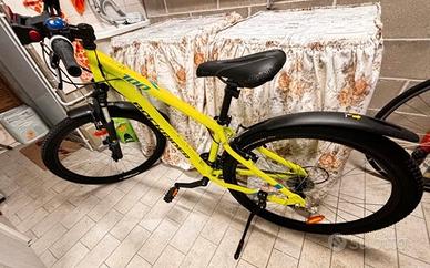 Mountain Bike Rockrider ST 100 + Accessori
