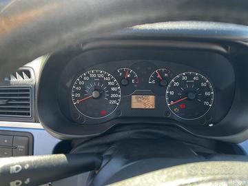 Fiat grande punto 2006 NEOPATENTATi