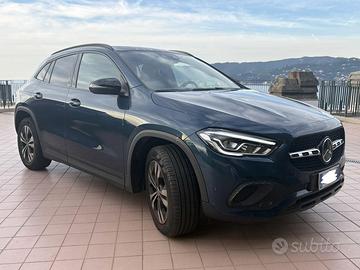 MERCEDES GLA 200 Automatic Executive
