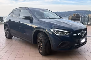 MERCEDES GLA 200 Automatic Executive
