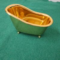 Vasca da bagno antica in miniatura color oro