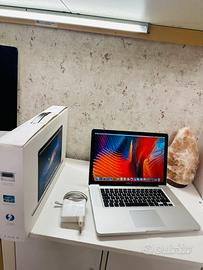 Computer portatile MacBook pro  A1286 mid 2011 500