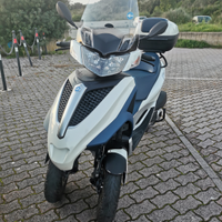 Scooter Piaggio 300 Mp3 Yourban