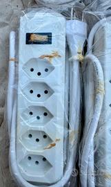 CIABATTA ATTACCO SVIZZERO 5 PRESE CON INTERRUTTORE