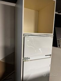 Frigo da incasso e colonna