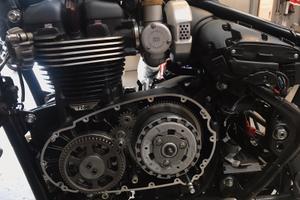 Parti motore Triumph bobber e compatibili