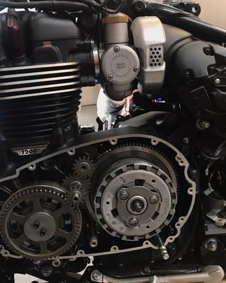 Parti motore Triumph bobber e compatibili