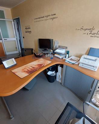 ARREDAMENTO UFFICIO