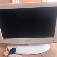 Televisore LCD Samsung 22” modello LE22B541C4WXC