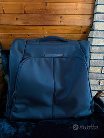 Valigia da viaggio Delsey Paris colore nero