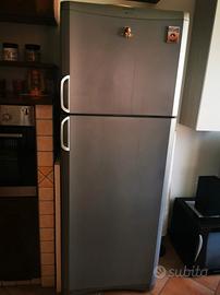 Frigo nofrost Indesit grigio