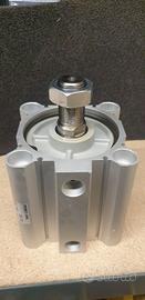 Cilindro pneumatico SMC CDQ2B80TF-50DMZ