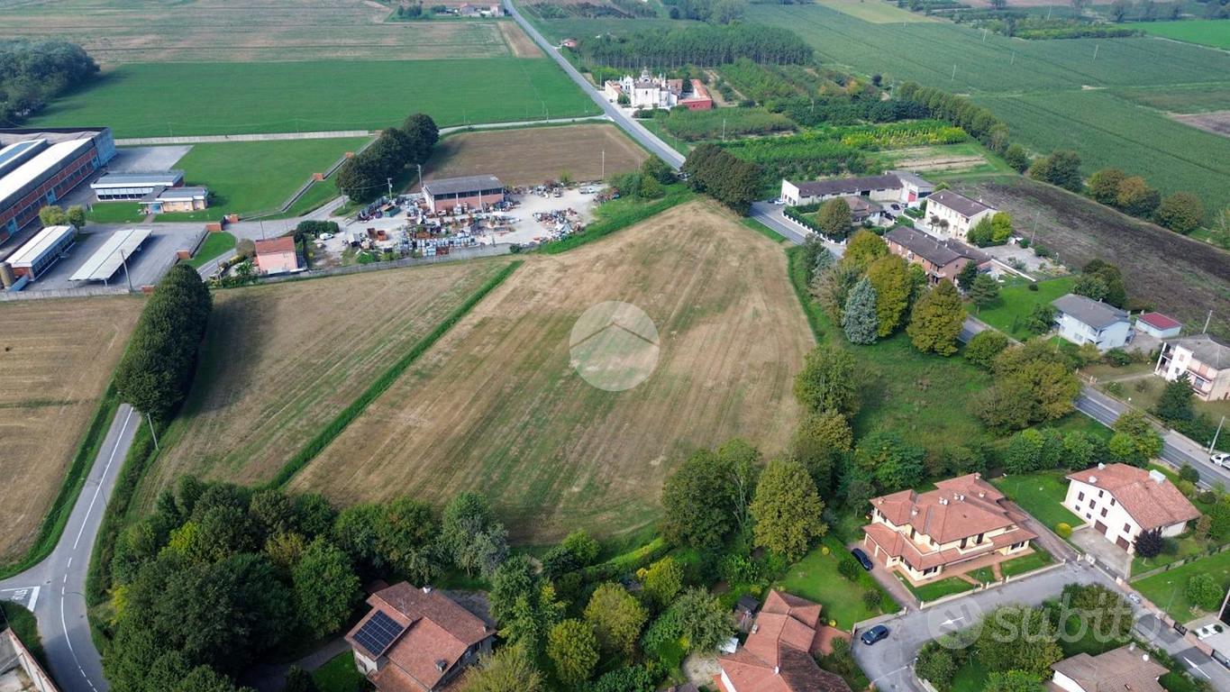TERRENO A CASALROMANO - Vista 3