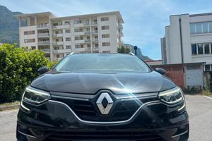Renault Megane 1.5 blue diesel 116cv 86000 km 2021