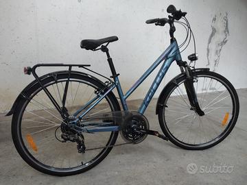 Bicicletta da donna marca Kellys