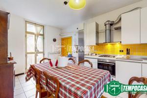 AMPI SPAZI IN ZONA TRANQUILLA A SERRAVALLE!