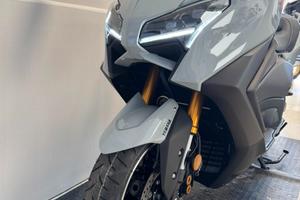Yamaha T Max 560 TECH CERAMIC GREY
