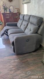 Divano 3 posti reclinerelettrico Mondo Convenienza