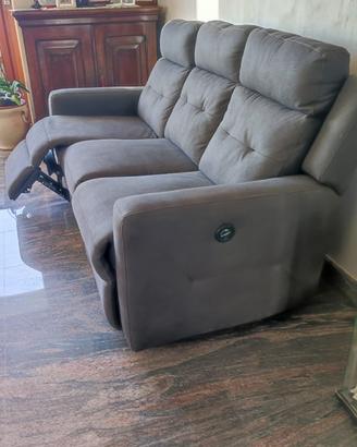 Divano 3 posti reclinerelettrico Mondo Convenienza