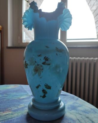 Vaso antiquariato in opalina azzurra
