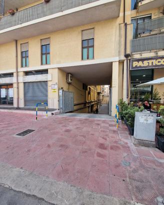 Box auto zona cappuccini brindisi